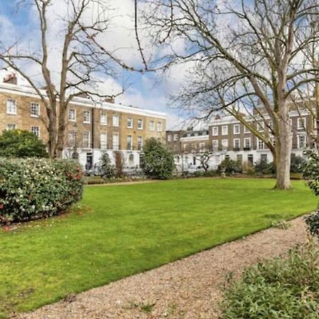 2 Bedroom Apartment Just Off Kings Road Londra Exterior foto